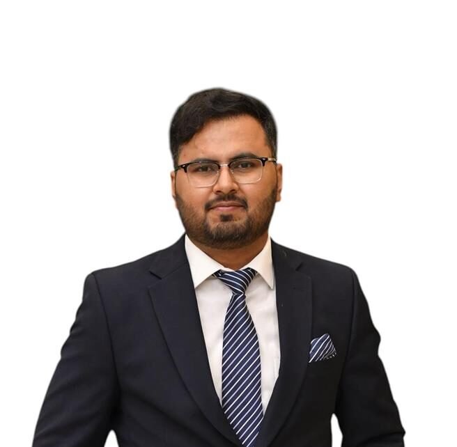 A professional picture of Muhammed, an employee at Creditsafe.